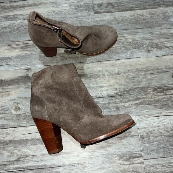 Joie booties  - Picture 1 of 4